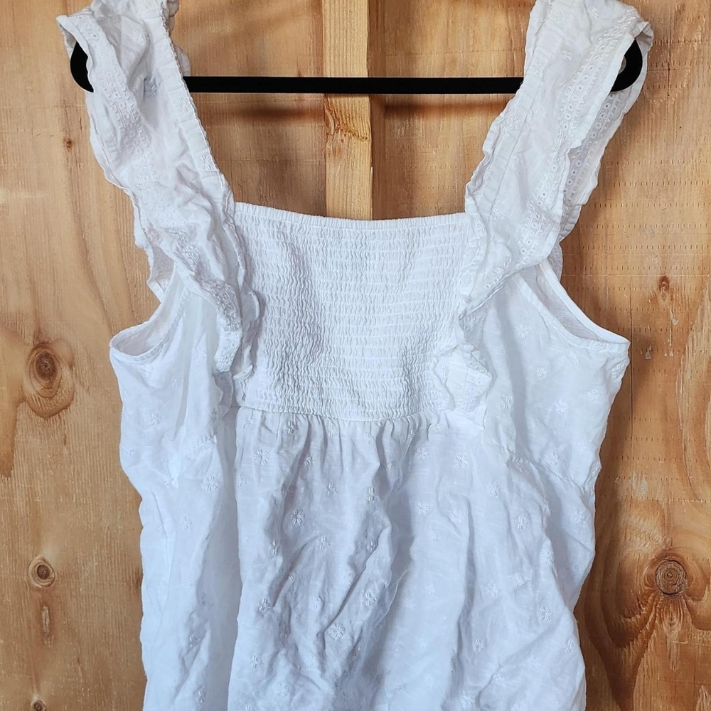 Old Navy White Eyelet Ruffle Blouse "BUY1 GET1 FREE" - Picture 3 of 6
